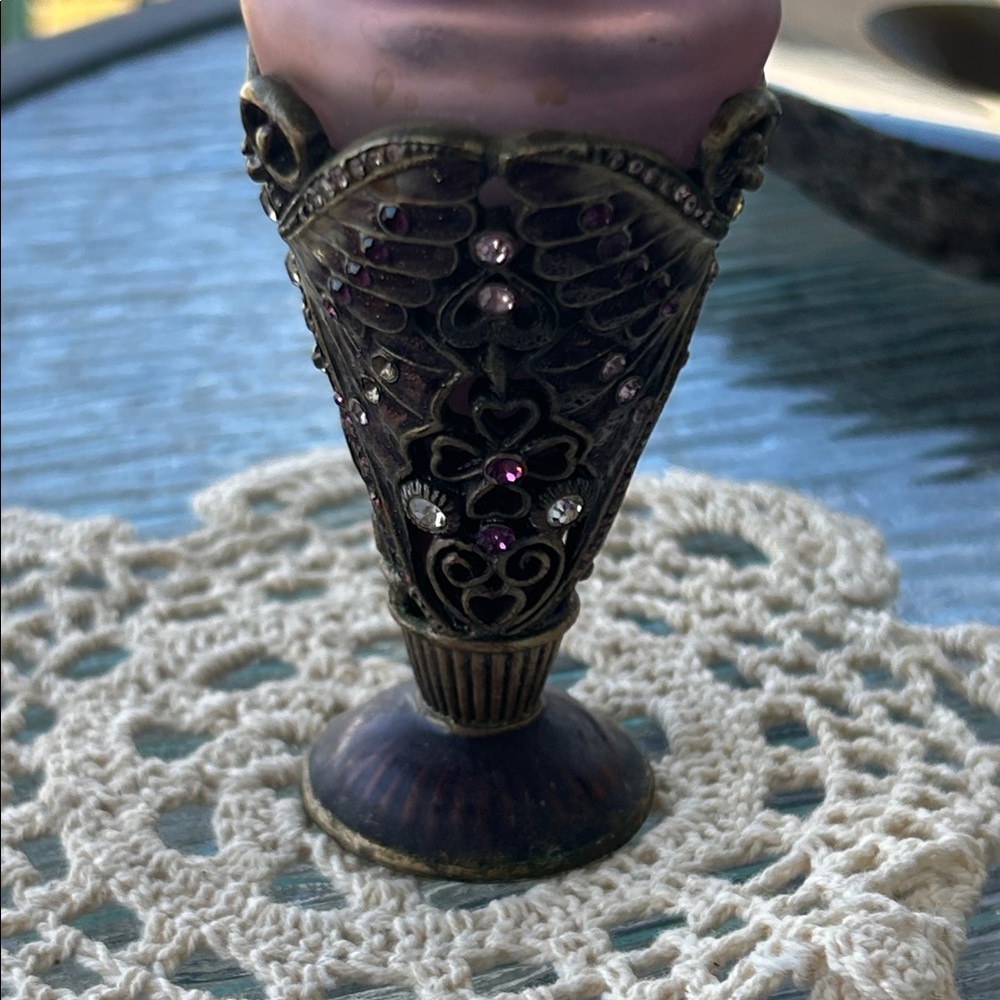 Vintage Crystal Butterfly Frosted Purple Glass Perfume Bottle - Picture 5 of 14